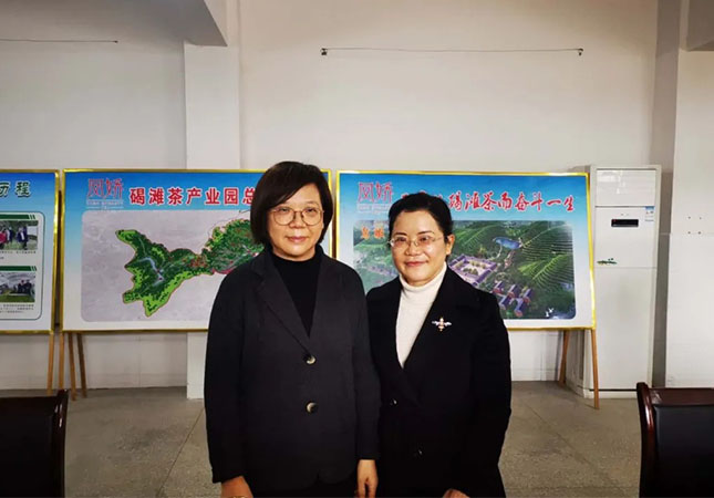 双腿中间被吸到发软的感觉